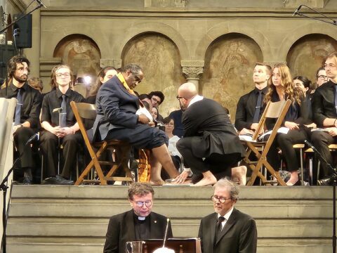 Footwashing by Mennonite and Reformed church leaders